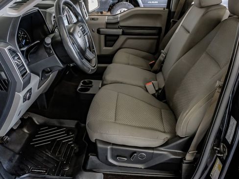 Used 2016 Ford F150 XLT w/ Equipment Group 302A Luxury image 14