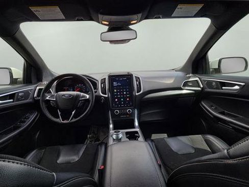 Used 2023 Ford Edge ST image 25