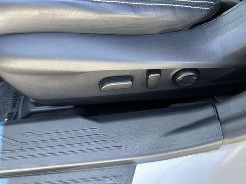 Used 2020 Subaru Outback Limited AWD/4WD image 12