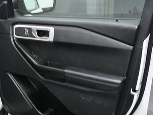 Used 2021 Ford Explorer 4WD image 16
