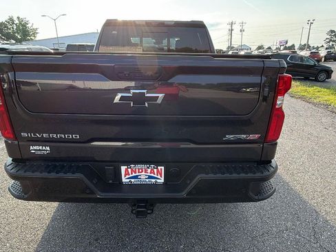 Used 2023 Chevrolet Silverado 1500 ZR2 w/ Technology Package AWD/4WD image 9