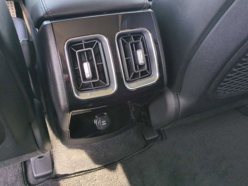 Used 2025 Kia Sorento SX FWD image 22