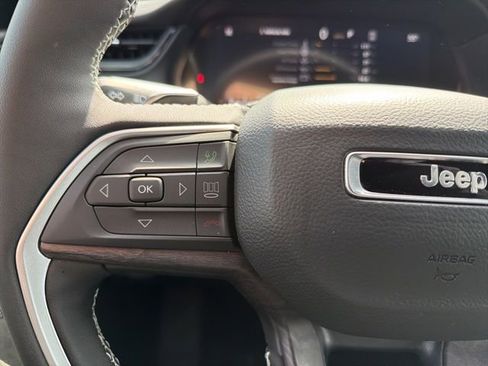 New 2026 Jeep Grand Cherokee Limited AWD/4WD image 23