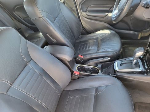 Used 2014 Ford Fiesta Titanium image 13