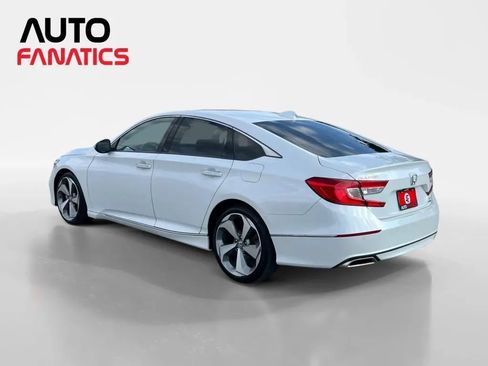 Used 2020 Honda Accord Touring image 3