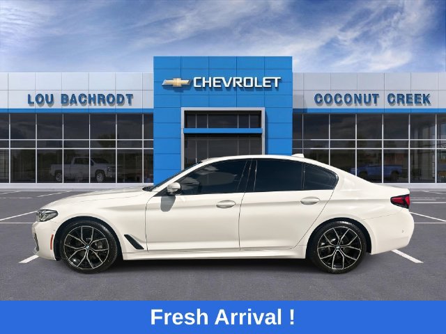 Used 2023 BMW 530i w/ M Sport Package RWD image 5