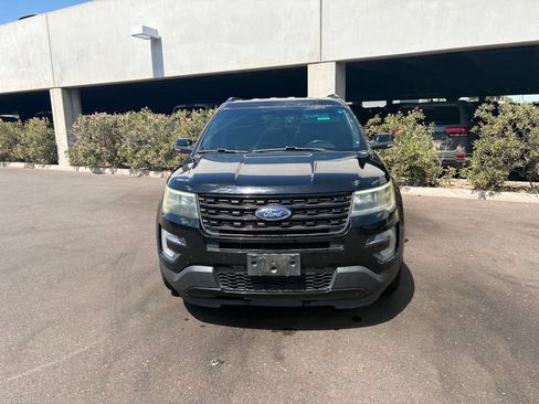 Used 2017 Ford Explorer Sport AWD/4WD image 3