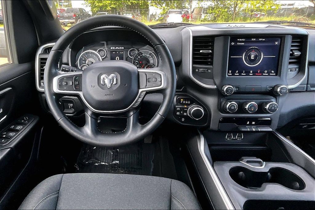 Used 2021 RAM 1500 Big Horn AWD/4WD image 6