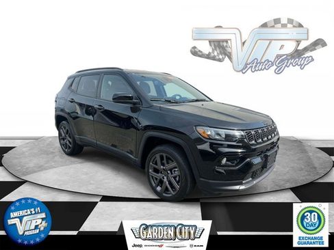 Used 2026 Jeep Compass Limited AWD/4WD image 1