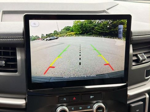 Certified 2024 Ford Expedition XLT RWD image 24