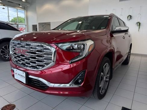 Used 2018 GMC Terrain Denali w/ Comfort Package AWD/4WD image 36