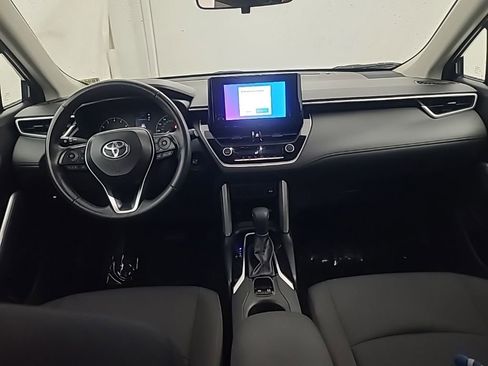 Used 2024 Toyota Corolla Cross LE image 22