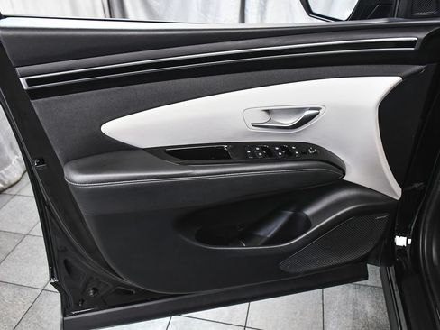 Used 2022 Hyundai Tucson SEL w/ Convenience + Premium Package AWD/4WD image 9