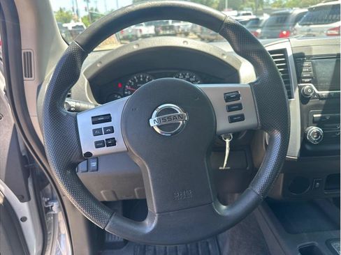 Used 2018 Nissan Frontier SV RWD image 14