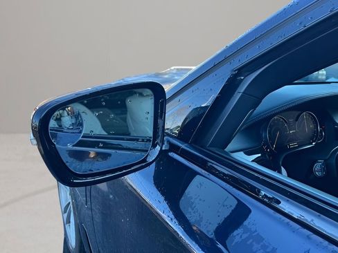 Used 2018 BMW 740e xDrive w/ M Sport Package image 23