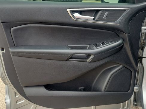 Used 2021 Ford Edge SEL w/ Convenience Package FWD image 11