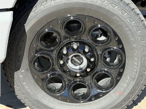New 2026 Ford F350 Lariat w/ Black Appearance Package image 30
