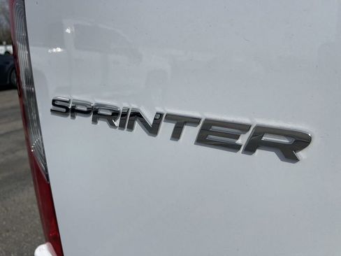 Used 2024 Mercedes-Benz Sprinter 2500 w/ Acoustic Package image 10