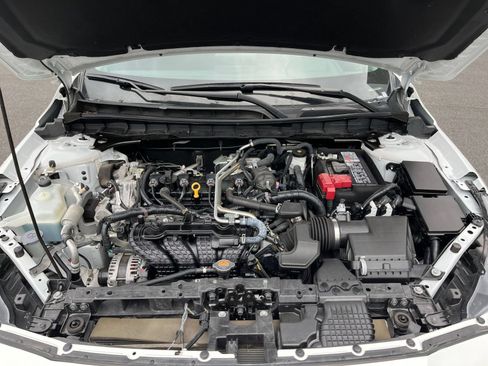 Used 2025 Nissan Altima 2.5 SV FWD image 37