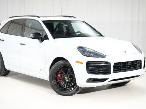 Used 2021 Porsche Cayenne GTS image 11