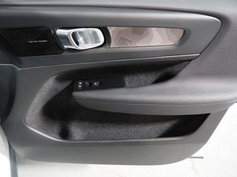 Used 2022 Volvo C40 P8 Recharge Ultimate image 62