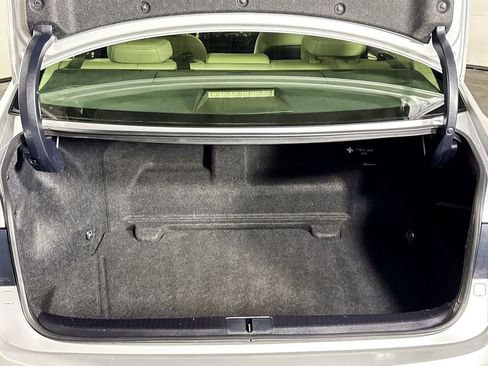 Used 2013 Lexus ES 300h w/ Premium Pkg FWD image 22