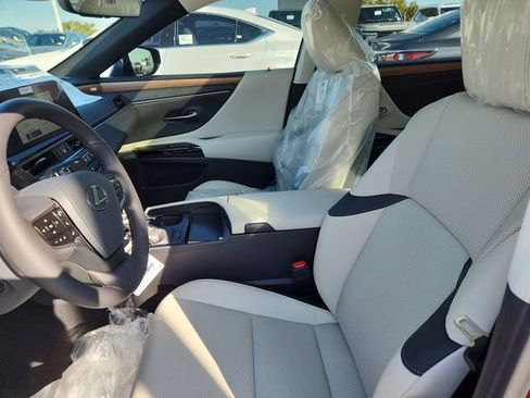New 2025 Lexus ES 350 w/ Premium Package FWD image 26