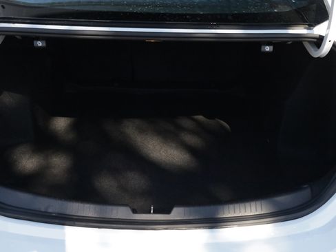 Used 2024 Chevrolet Malibu LT image 16