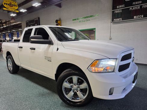 Used 2019 RAM 1500 Express w/ Express Value Package AWD/4WD image 14