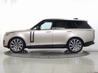 Used 2025 Land Rover Range Rover SE video 2