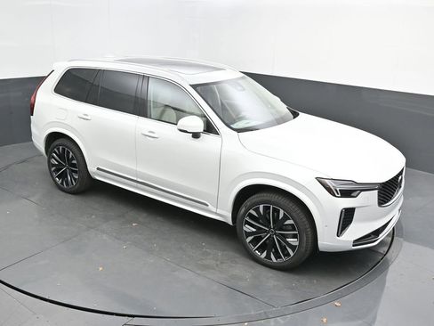 New 2026 Volvo XC90 B6 Ultra w/ Protection Package AWD/4WD image 29