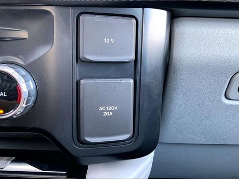 Certified 2024 Ford F250 Limited w/ FX4 Off-Road Package image 35