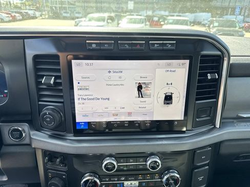 Certified 2024 Ford F450 Platinum w/ FX4 Off-Road Package image 31