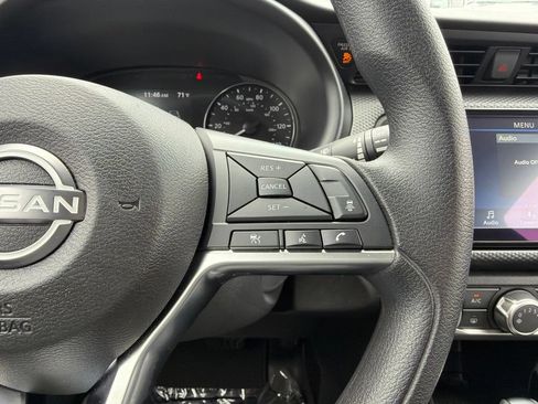 Used 2024 Nissan Kicks SV FWD image 27