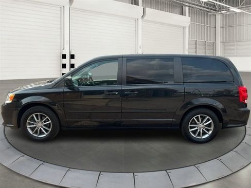 Used 2015 Dodge Grand Caravan SE FWD image 1