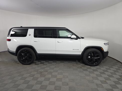 Used 2024 Rivian R1S Adventure AWD/4WD image 6