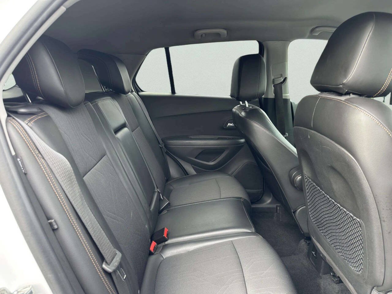 Used 2017 Chevrolet Trax LT w/ LT Convenience Package AWD/4WD image 20