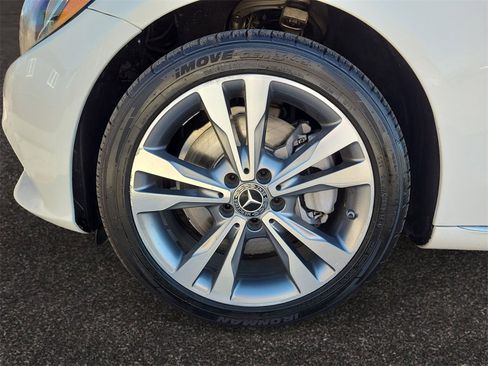 Used 2018 Mercedes-Benz C 300 4MATIC Sedan image 14