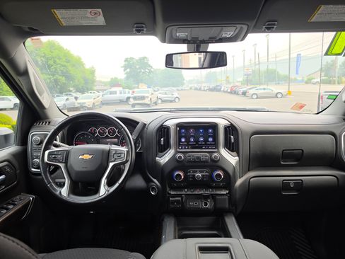 Used 2021 Chevrolet Silverado 3500 LT w/ Convenience Package AWD/4WD image 16