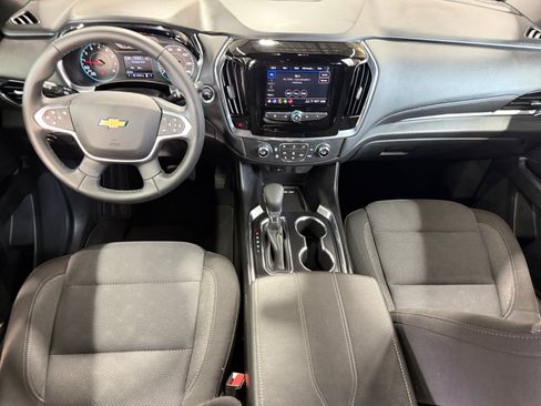 Used 2023 Chevrolet Traverse LT FWD image 27