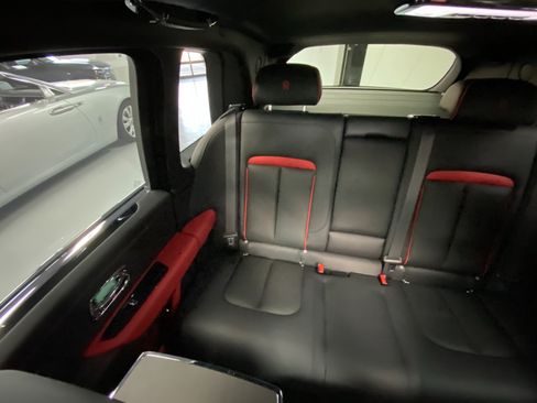 Used 2021 Rolls-Royce Cullinan image 51