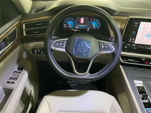 New 2026 Volkswagen Atlas SE image 5