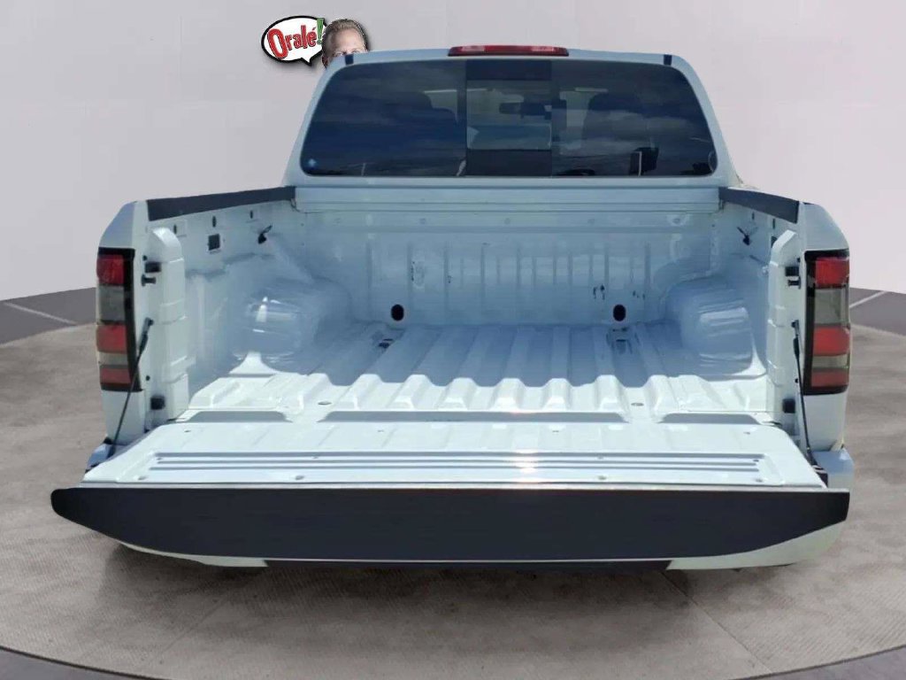 Used 2025 Nissan Frontier SV RWD image 19