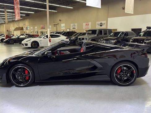 Used 2020 Chevrolet Corvette Stingray Preferred Cpe w/ 2LT Preferred Equipment Group RWD image 6
