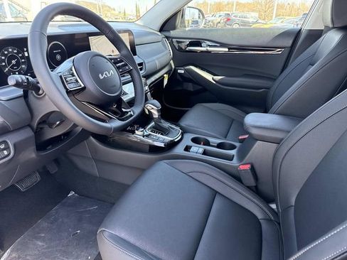 New 2026 Kia Seltos SX w/ SX Sunroof Package image 13