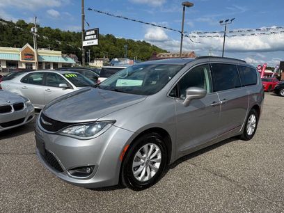 Used 2017 Chrysler Pacifica Touring-L