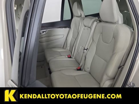 Used 2016 Volvo XC90 T6 Momentum w/ Momentum Plus Package AWD/4WD image 26
