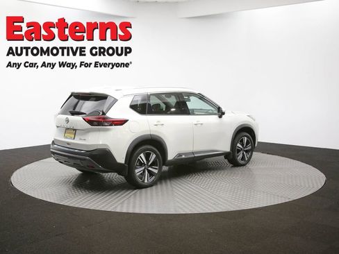 Used 2023 Nissan Rogue SL w/ SL Premium Package image 44