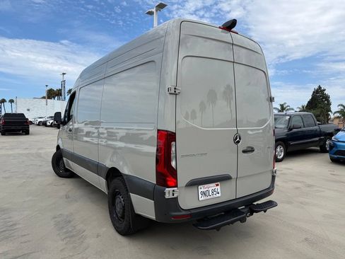 Used 2024 Mercedes-Benz Sprinter 2500 image 7