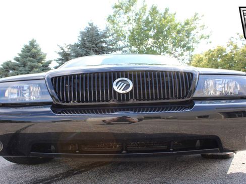 Used 2004 Mercury Marauder image 7